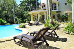 Hotels in Bombita